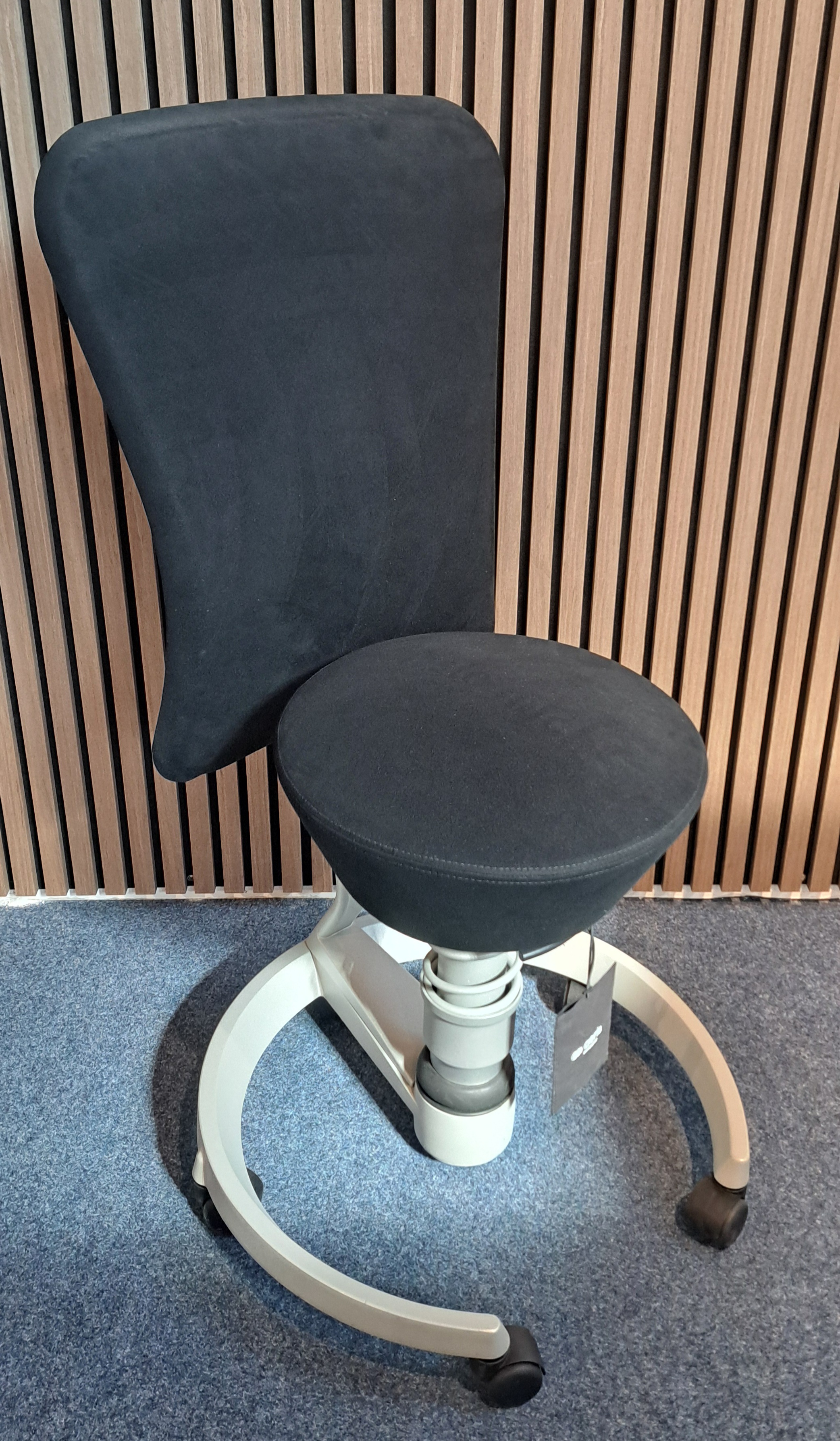 3D-Hocker Swopper mit Lehne