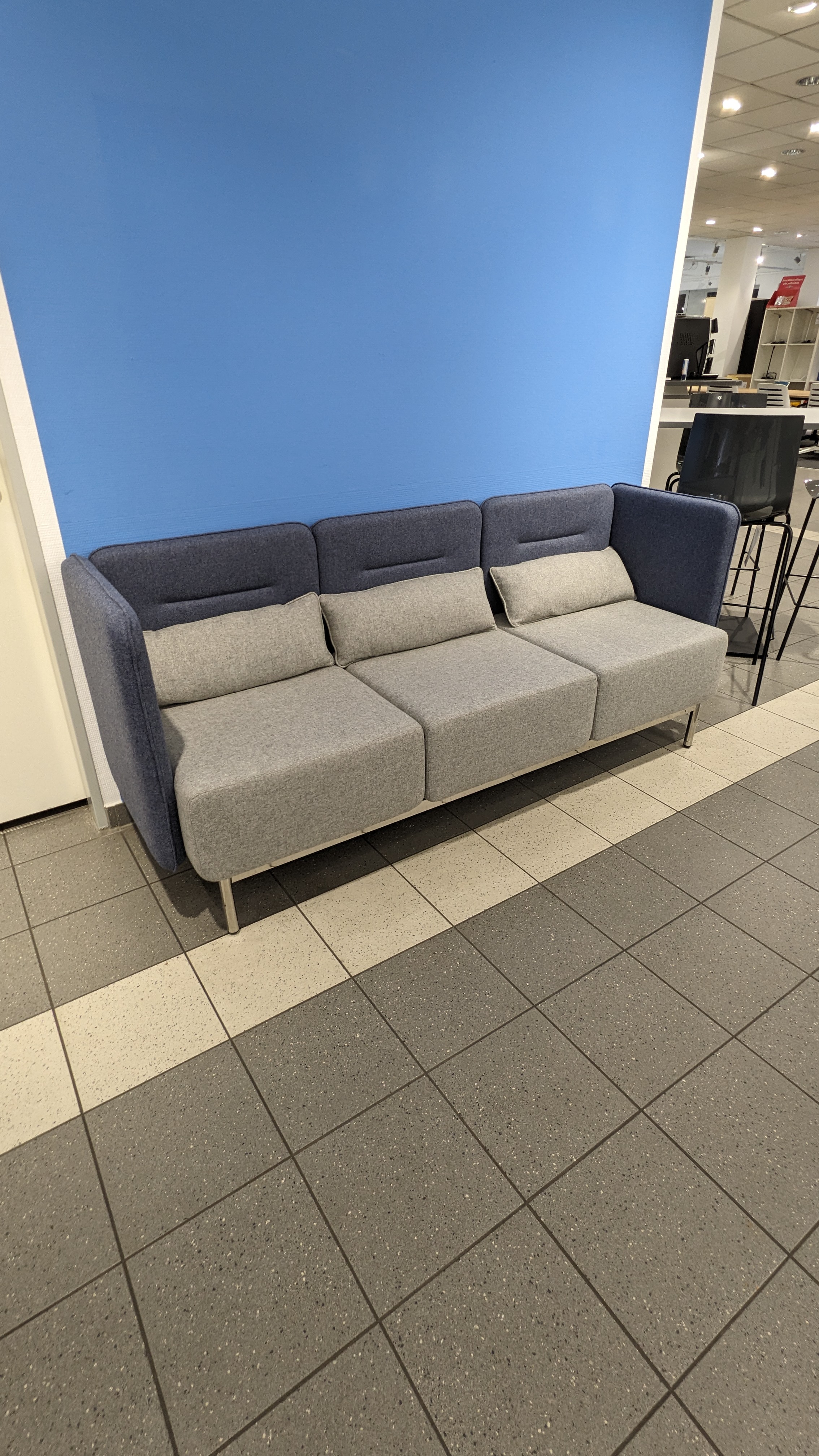 LOUNGE-SOFA DIALOG