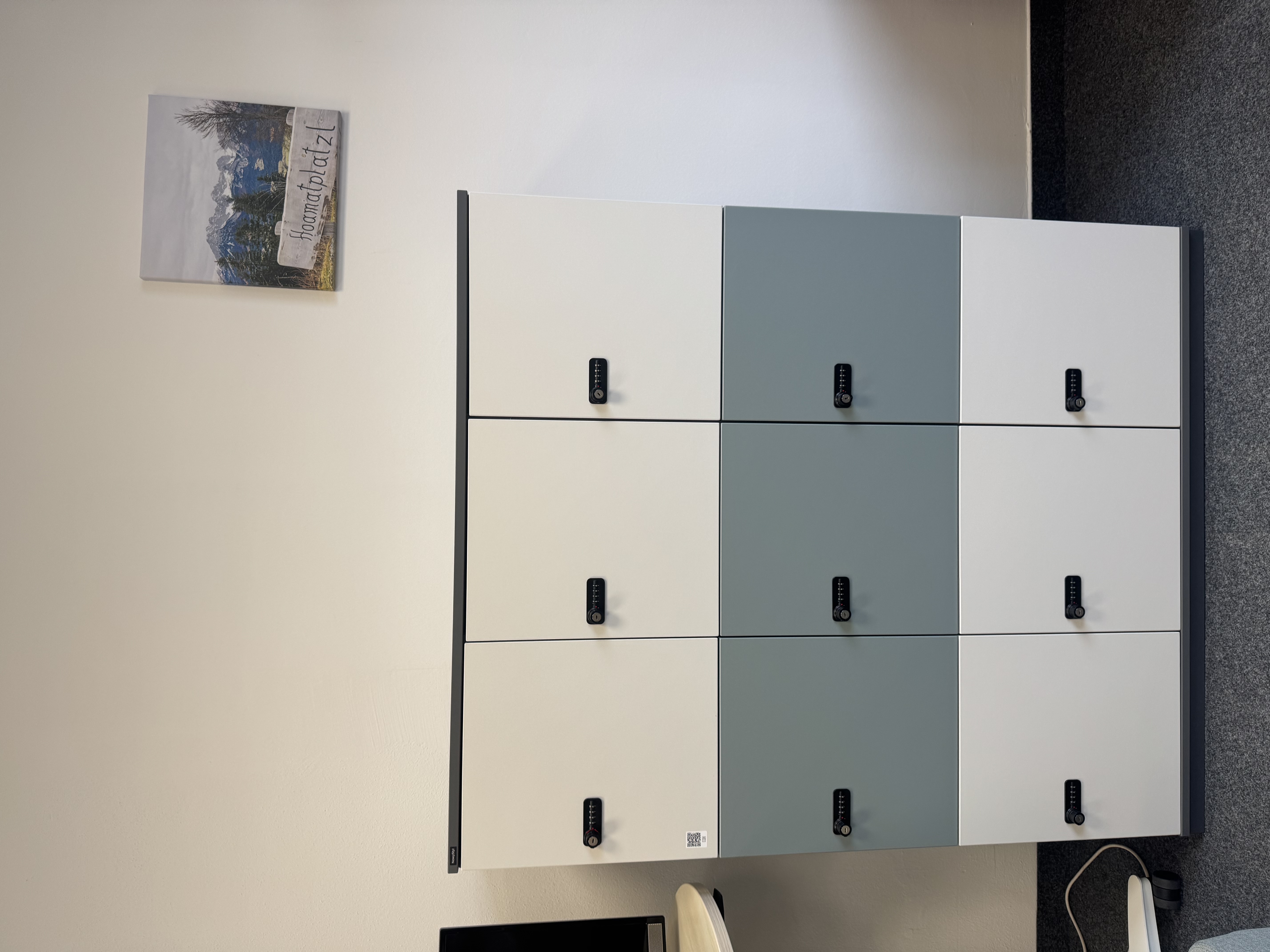 Spindschrank PUZZLE 9 Fächer graphit-weiß