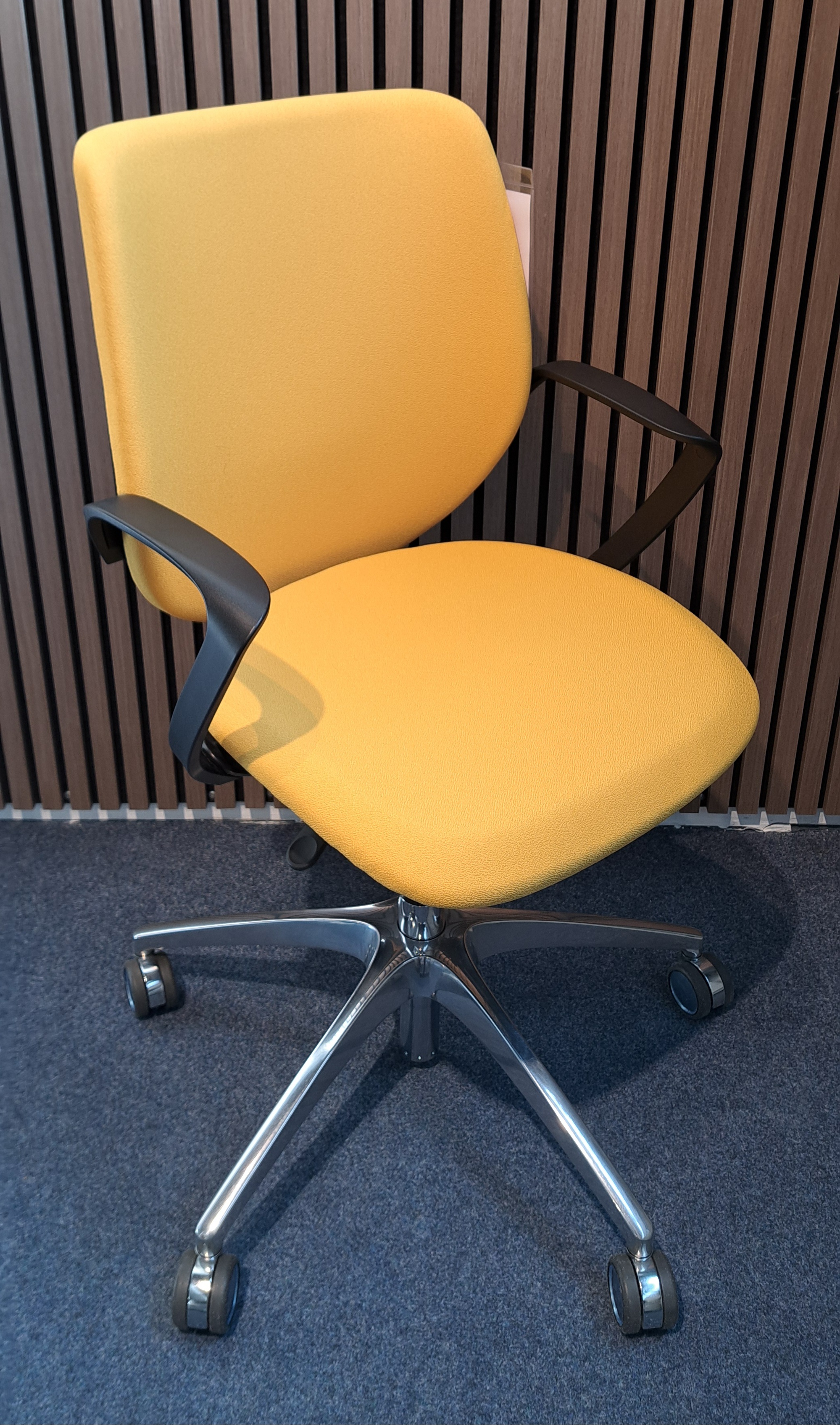 Drehstuhl Giro 313