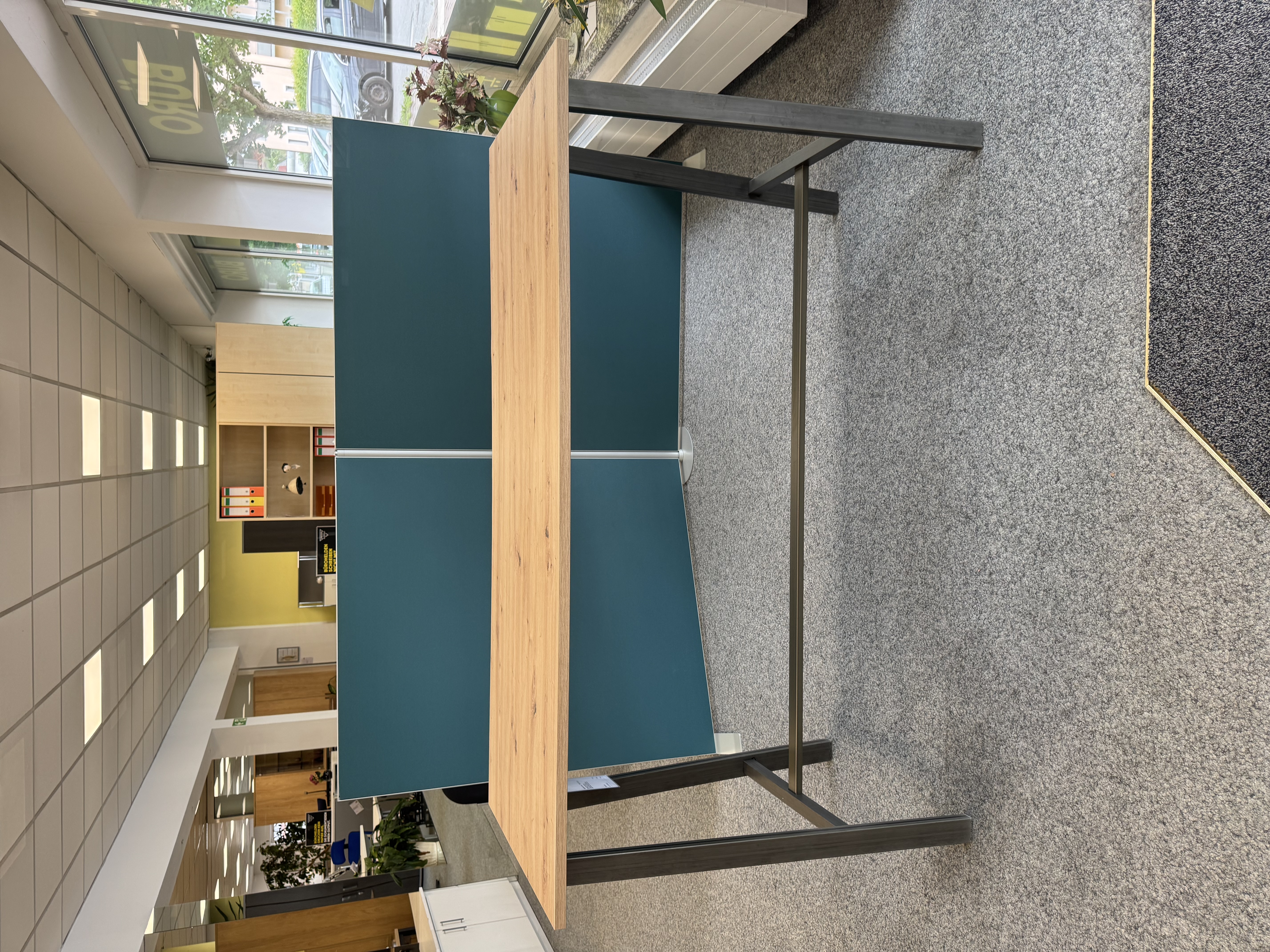 Stehtisch Meeting Point