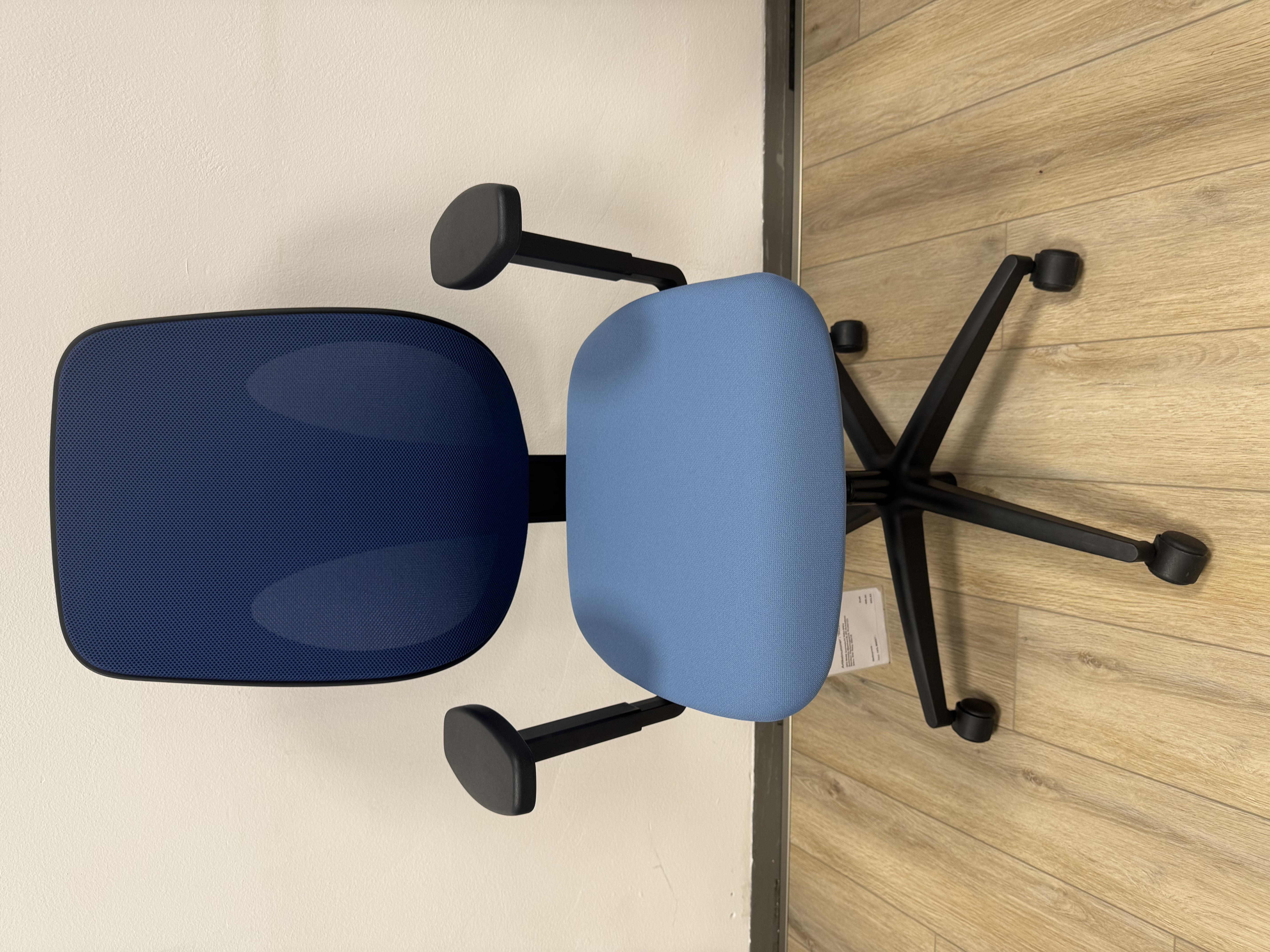 Bürodrehstuhl Giro 353 blau